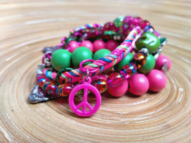 Zes-delige armbanden set in fuchsia en groen