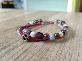 Armband in bordeaux en zilvergrijs