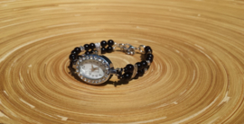 Zwart/zilvertint horloge met glaspareltjes