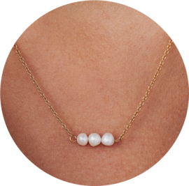 Ketting met roze zoetwaterparels en kettinkje van roségoud