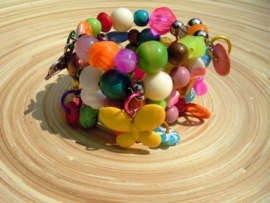 Vrolijke hippie wire bracelet