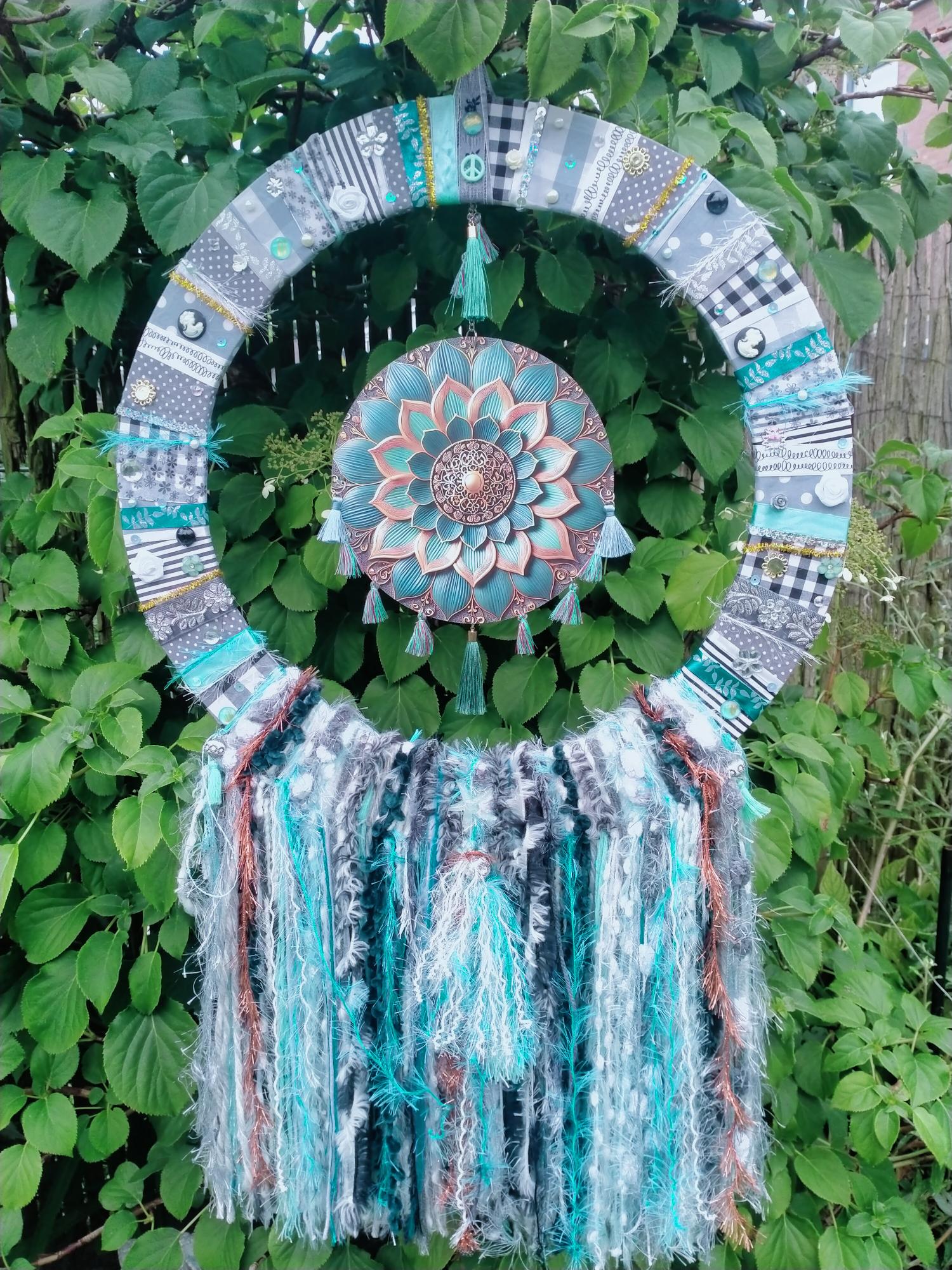 Dromenvanger Mandala in grijs/turquoise/koper. Maat XL