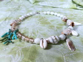 Ibiza Schelpen ketting met Barok Zoetwaterparel