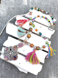 Gekleurde ketting India stijl