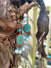 Turquoise oorbellen in bohemian style met amazoniet