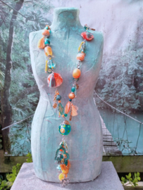 Bohemian ketting in turquoise en oranje
