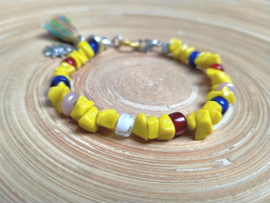 Armbandje met gele Jade splitkralen