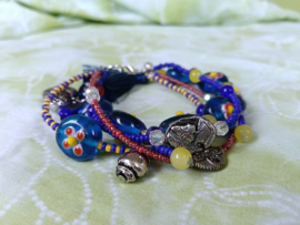 Blauwe armbanden