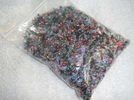 Gemengde donkere rocailles mix van  2, 3 en 4 mm 20 gram