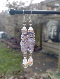 Brocante oorbellen in lavendel en zilver