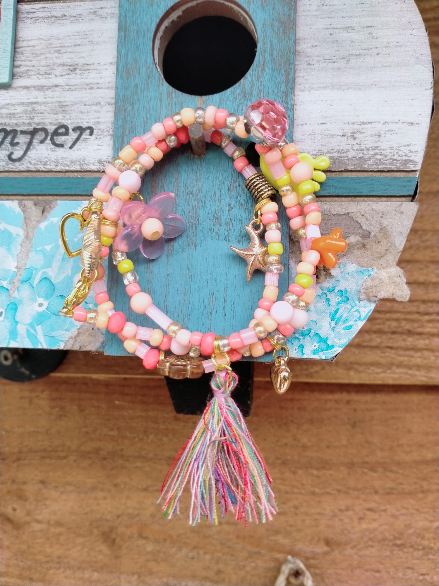 Pastel kleurige Ibiza wikkelarmband