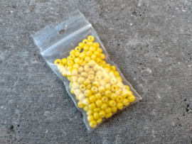 Bananen gele rocailles 4 mm 15 gram