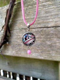 Fuchsia kleurige choker met facet geslepen glas bicone