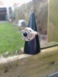 Zilverkleurige bloemen copper wire ring