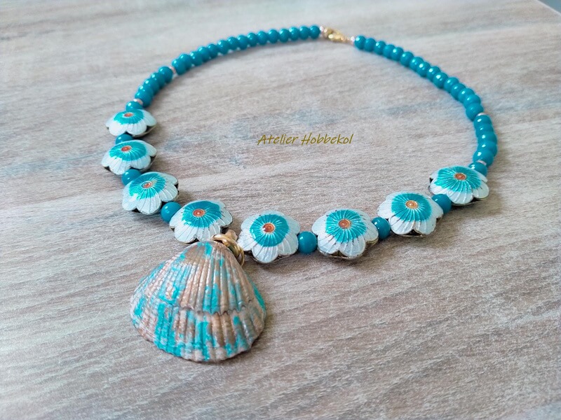 Hemelsblauwe Cloisonne ketting