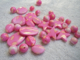 Mix van 40 gram  roze kinderkralen