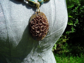 Army turquoise keramiek ketting met zoetwaterparels