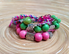 6-Laags armband in fuchsia en groen