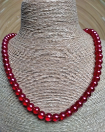 Rode glasparelketting