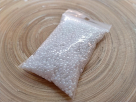 Witte Miyuki rocailles van 2 mm 10 gram