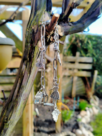 Bedelarmband met grove zilverkleurige RVS schakels
