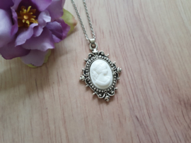 Camee Ketting "All White"