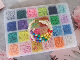 Katsuki Armband "Rainbow Colors & Pearls"