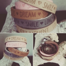 Leren Tekst Armband "Smile Love Dream" Grijs