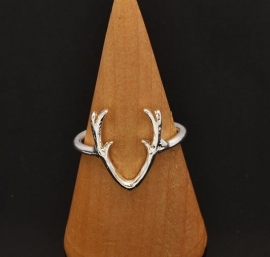 Ring "Antler" in Zilver- of Goudkleur