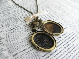 Medaillon Ketting "World Traveler"