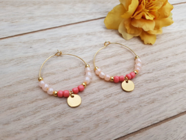 Oorbellen "Beaded Hoops With Coin" Coral / Goud