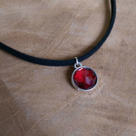 Choker Ketting "Red Stone"