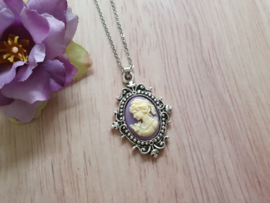 Camee Ketting "Purple Lady"