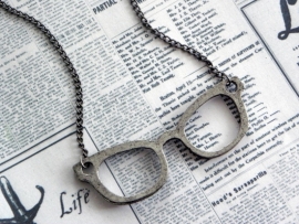 Ketting "Nerd Glasses" zilverkleurig