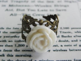 Bronskleurige Ring "Cream Rose"