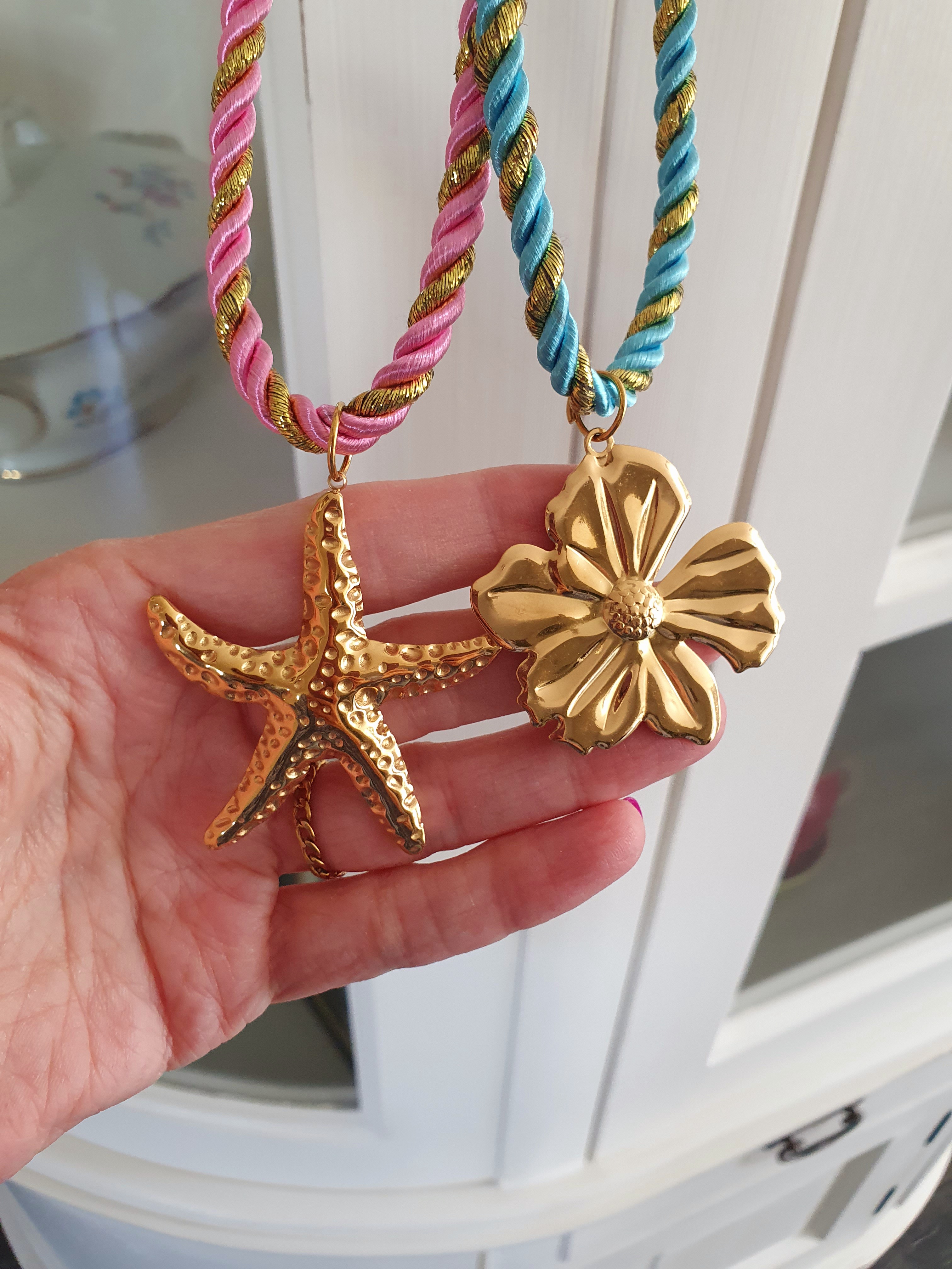 Koord Ketting met Zeester Of Bloem Hanger – Stainless Steel
