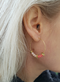 Oorbellen "Beaded Hoops" Coral / Goud