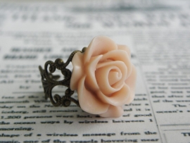Ring "Vintage Pink Rose" Bronskleurig