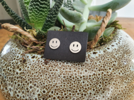 Smiley Oorbellen "Smiley Studs' Zilver of Goud - Stainless Steel