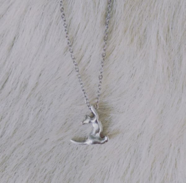 Kat Ketting "Hanging Cat"