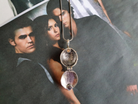 Vampire Diaries Ketting "Elena's Vervain Locket" Medaillon