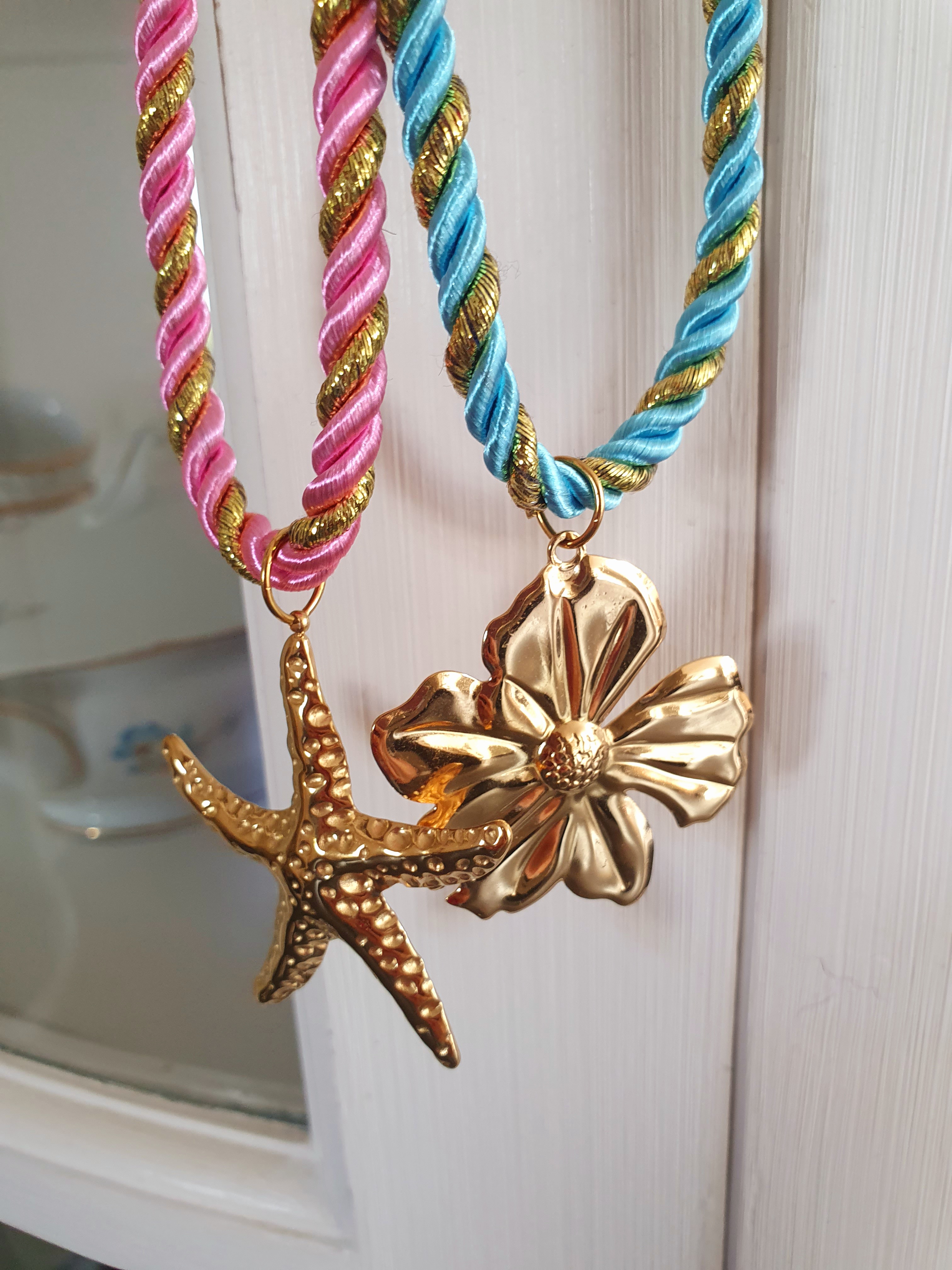 Koord Ketting met Zeester Of Bloem Hanger – Stainless Steel