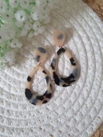 Grote Tortoise / Luipaard Oorbellen "Drop it" Beige