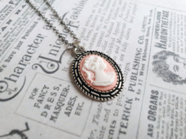 Camee Ketting "Those Were The Days" Roze