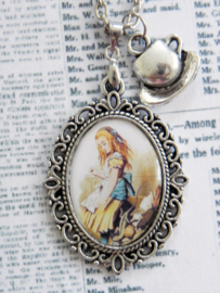 Alice in Wonderland ketting "The Wrong Alice?"