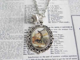 Alice in Wonderland ketting "Mad Hatter"