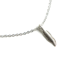 Subtiele Ketting "Silver Feather"