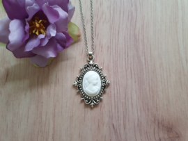 Camee Ketting "All White"