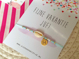 Juffendag Armbandje met Kaartje "Fijne Vakantie!"