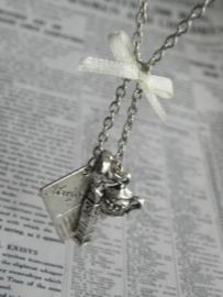 Bedel Ketting "This is England"